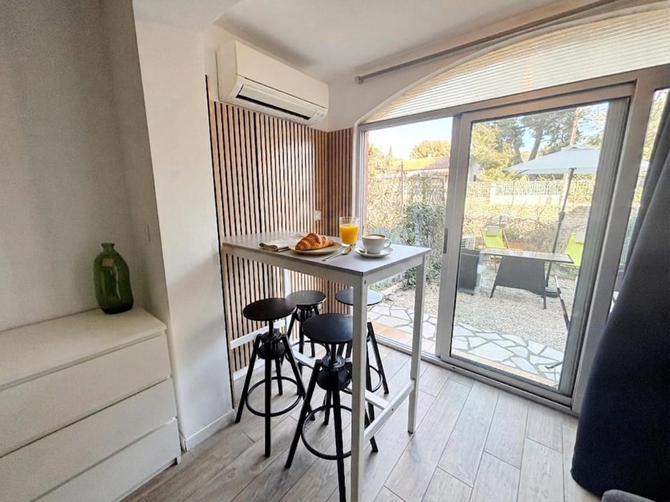 Studio climatisé à Pin Rolland - plages et nature Apartment in La Seyne-sur-Mer