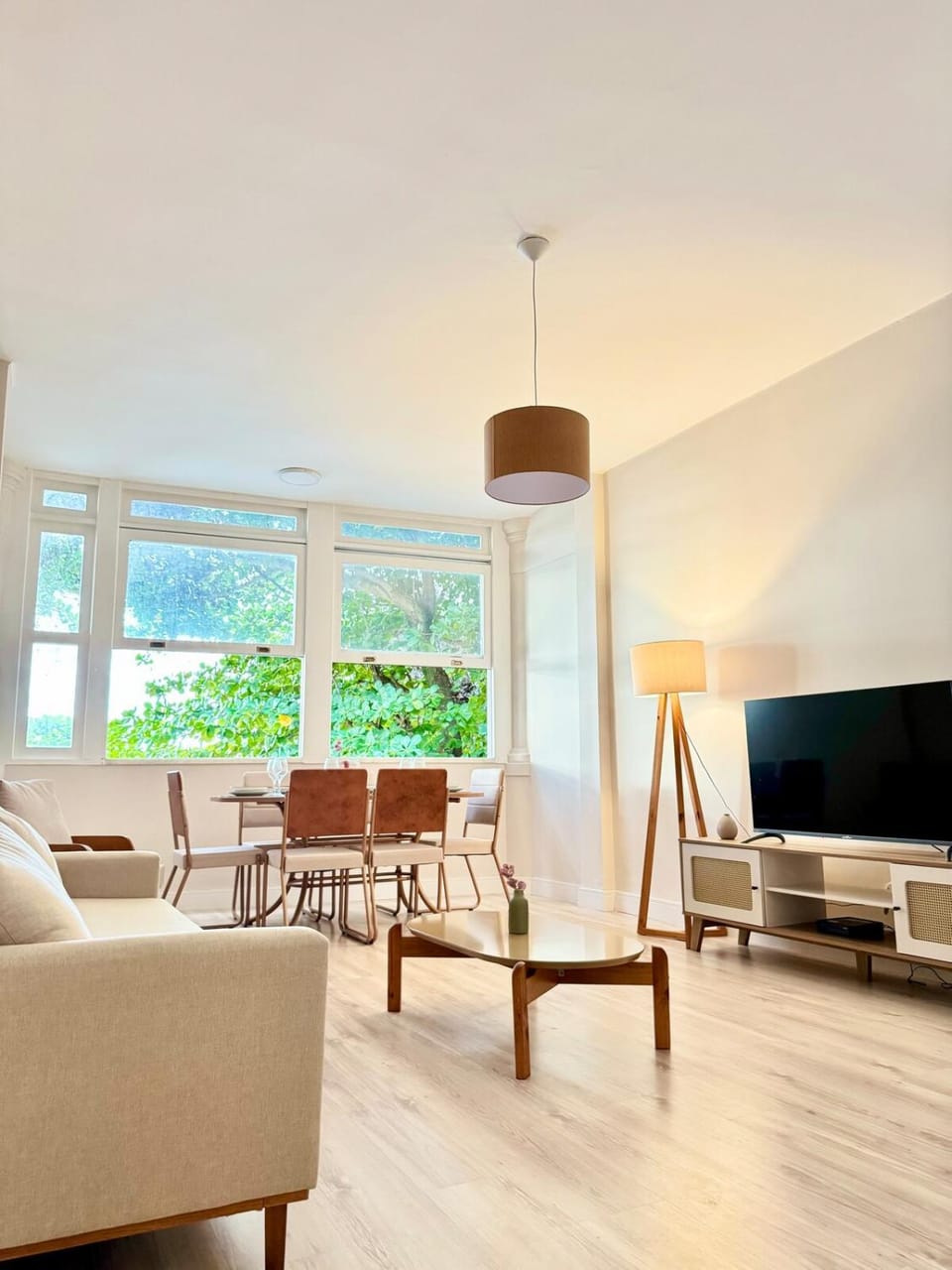Communal lounge/ TV room, TV and multimedia, Living room, Seating area