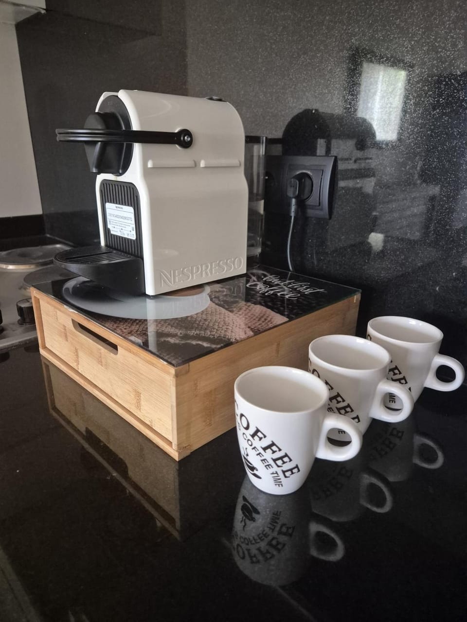 Coffee/tea facilities, Kitchen or kitchenette