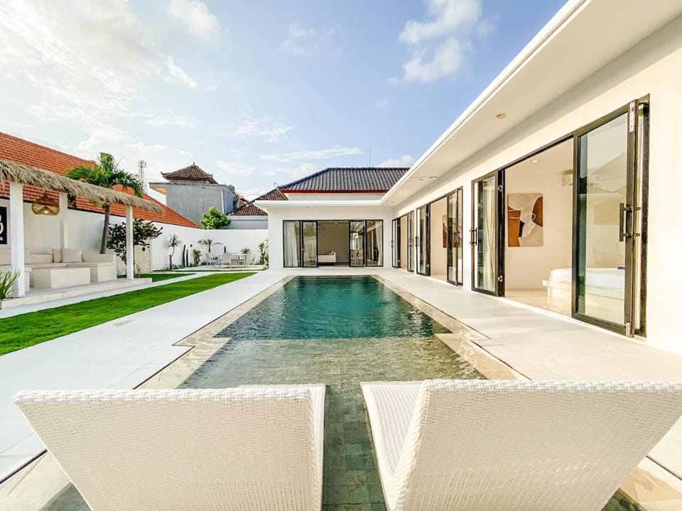 Villa Balibiza 3 Kerobokan Villa in North Kuta