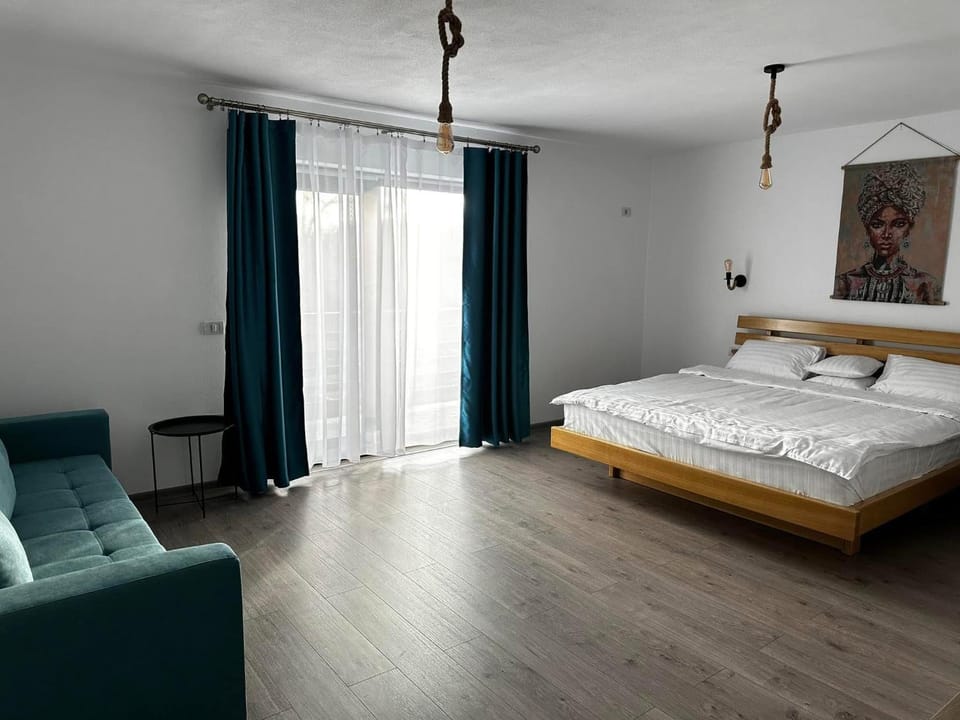 Pensiunea Antonia Maria Bed and Breakfast in Romania