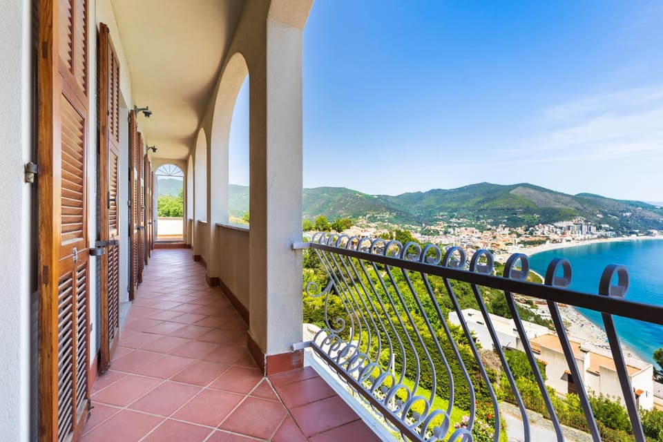 Hostdomus-Villa Verde Villa in Liguria