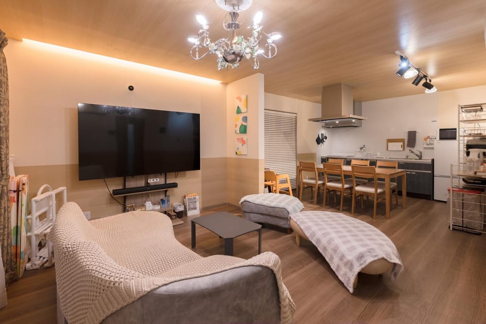 TV and multimedia, Living room, Dining area, pet friendly