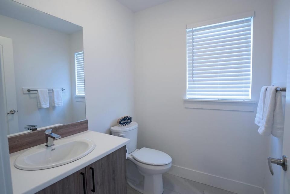 Cozy & Spacious 3BR Home in Moncton House in Dieppe
