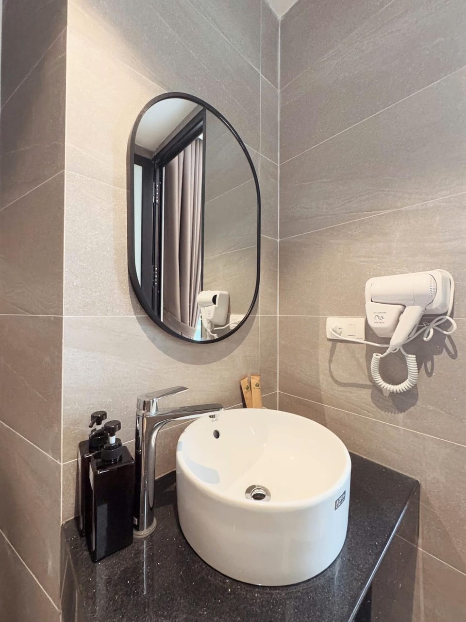 Bathroom, heating