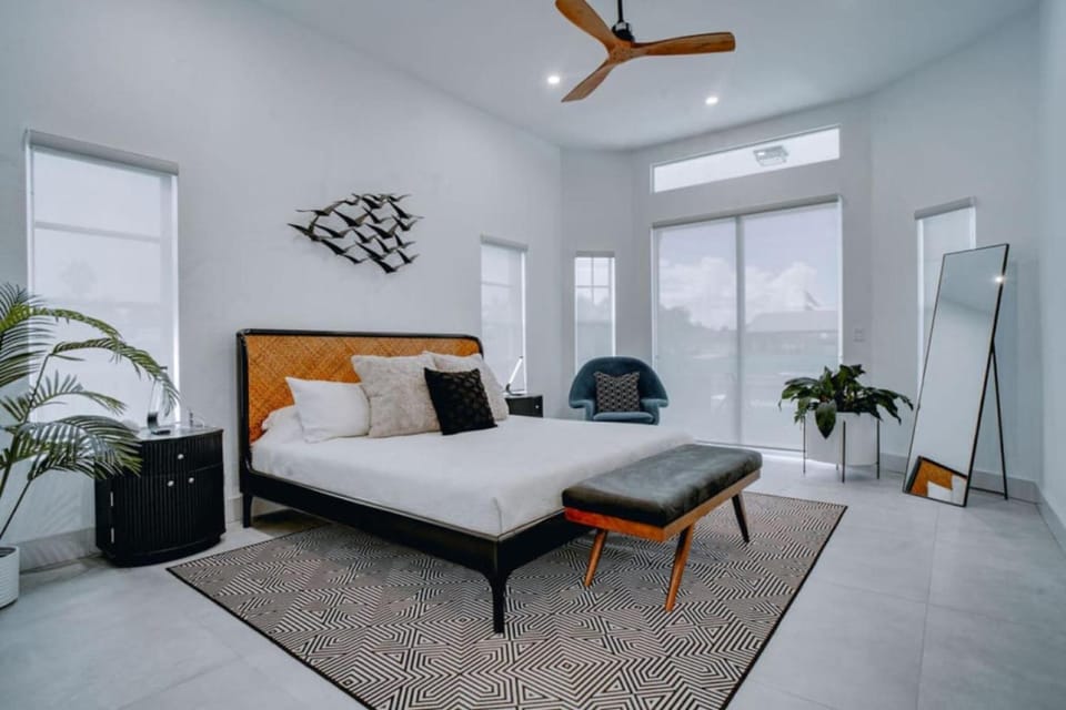 Canal-Side Oasis with Heated Pool House in Cape Coral