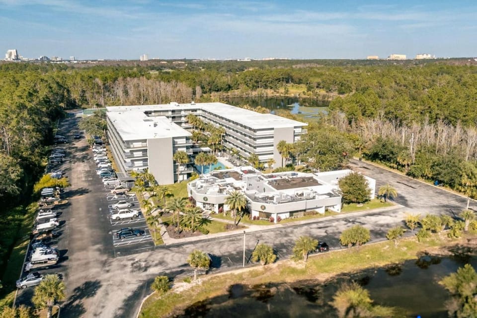 Sleek and Luxury Studio near Parks with Free Parking Apartment in Osceola County