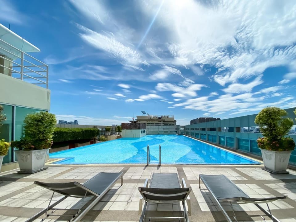 Centralized High-Rise - Ultra Fast Wifi - Ratchathewi Apartment in Bangkok