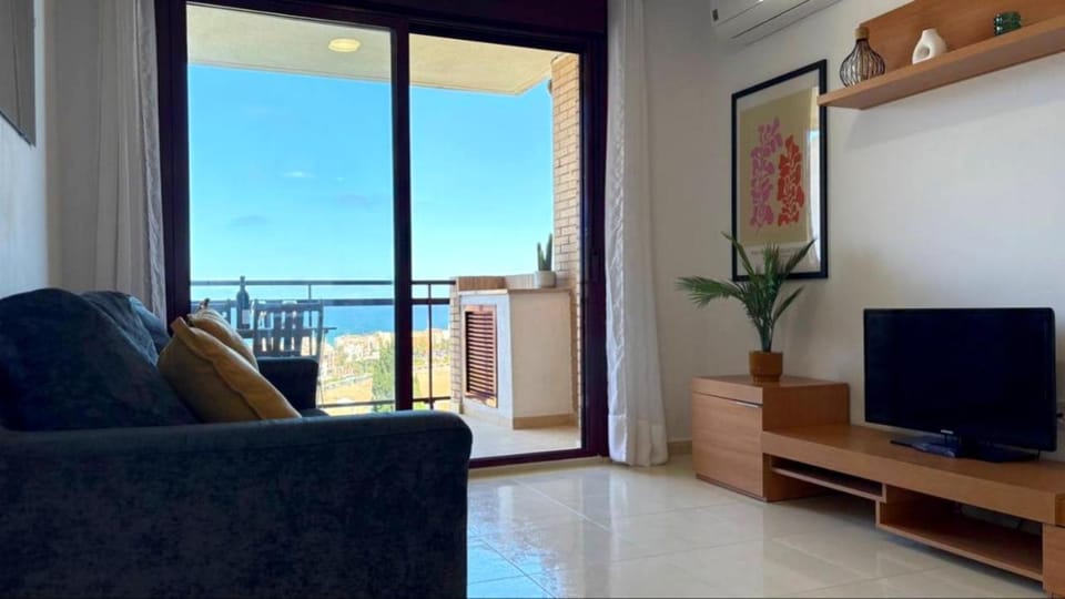 Communal lounge/ TV room, Off site, TV and multimedia, Balcony/Terrace, Living room, Seating area, Sea view