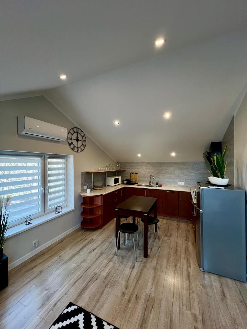 Kitchen or kitchenette, Living room, Dining area, oven, stove, air conditioner