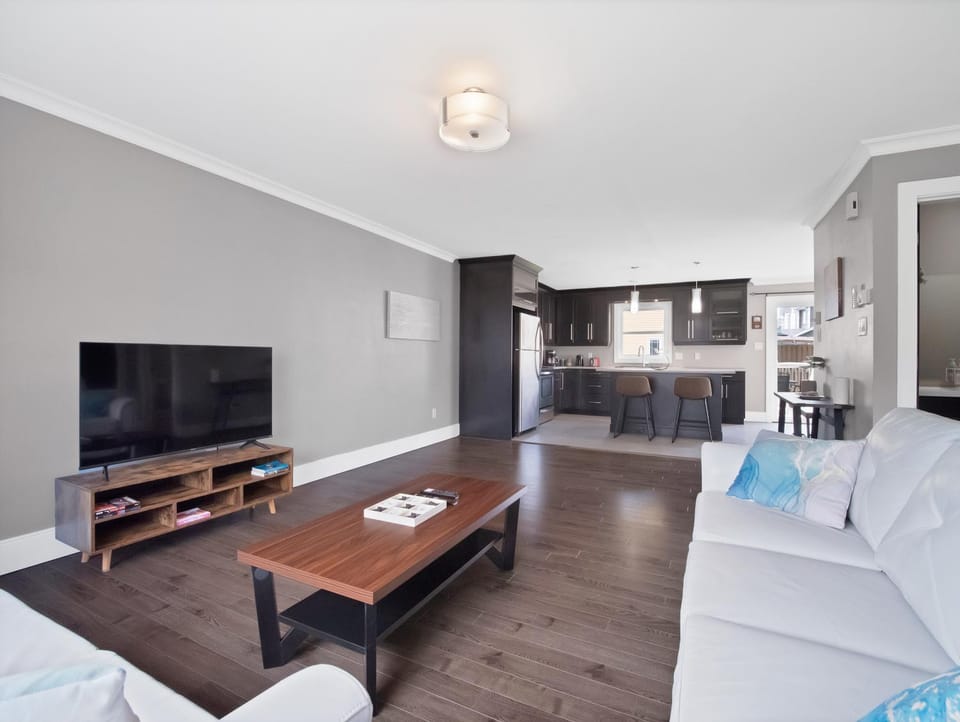 Comfortable 3BR Getaway House in Dieppe