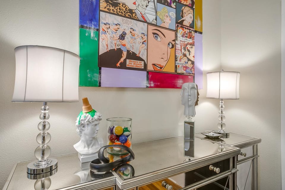 Stadium Luxe Retreat- Walking Distance to AT&T Sta House in Arlington