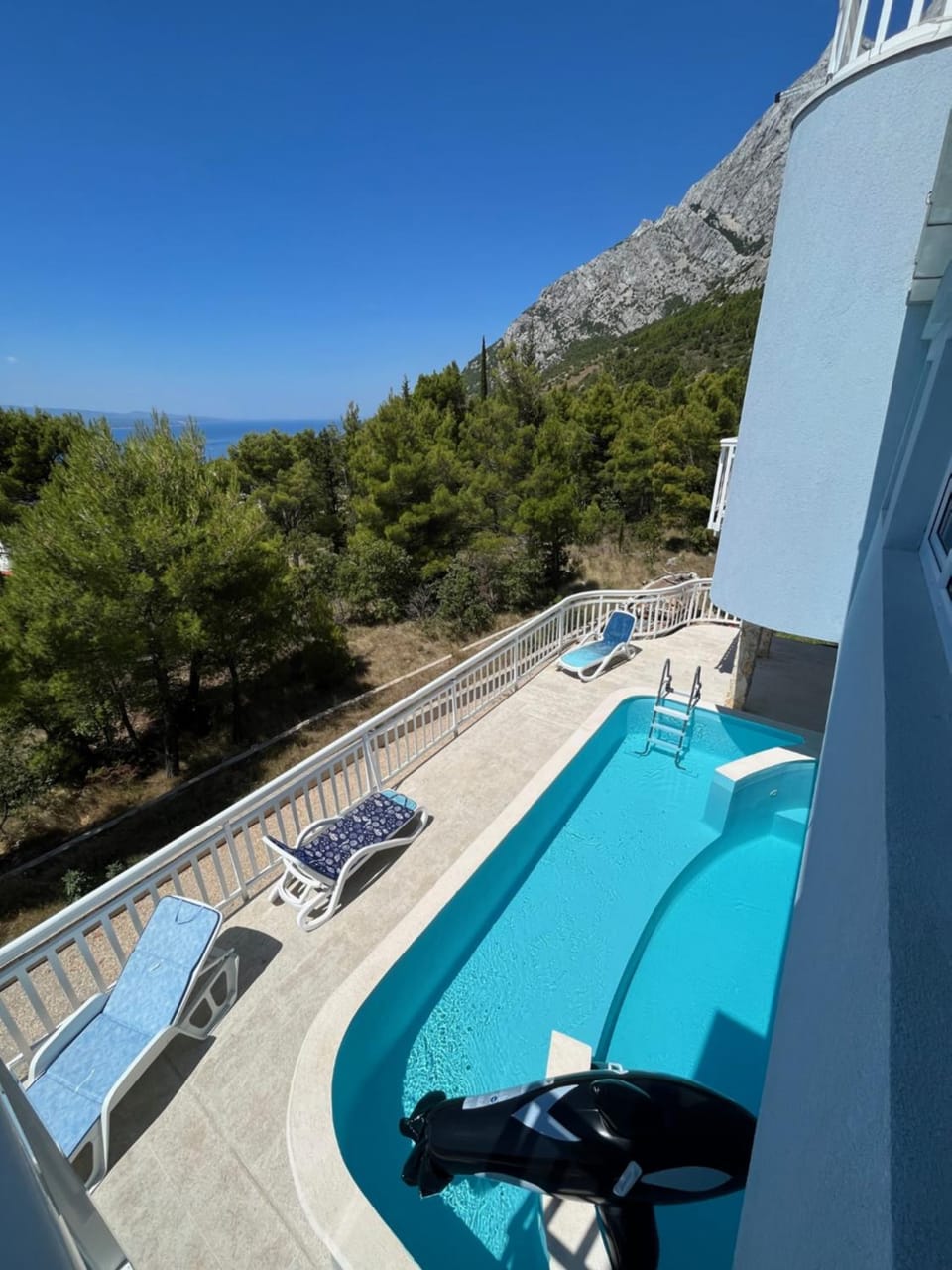 Day, Natural landscape, Balcony/Terrace, Mountain view, Pool view, Swimming pool, sunbed