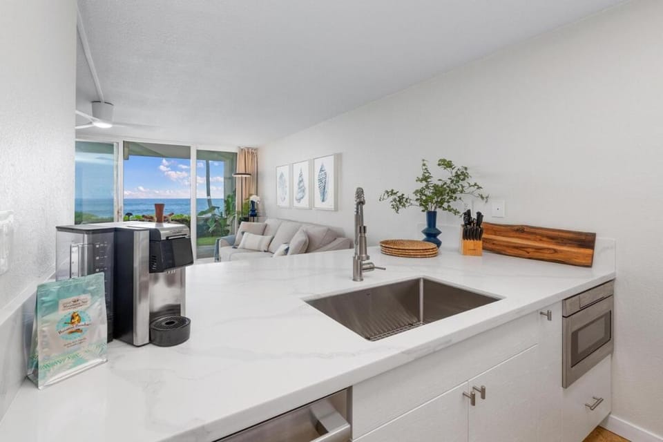 Coffee/tea facilities, Kitchen or kitchenette