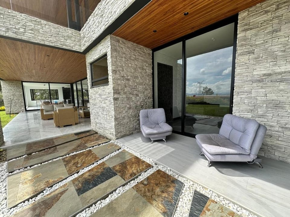 Casa en Rionegro, a pocos minutos del aeropuerto House in Antioquia