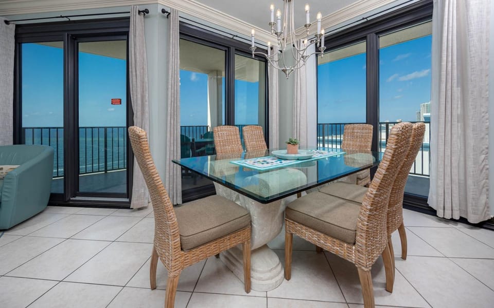 Phoenix East 1501 Apartment in Orange Beach