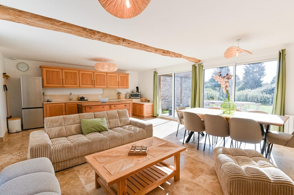 Living room, Lounge or bar, kitchen
