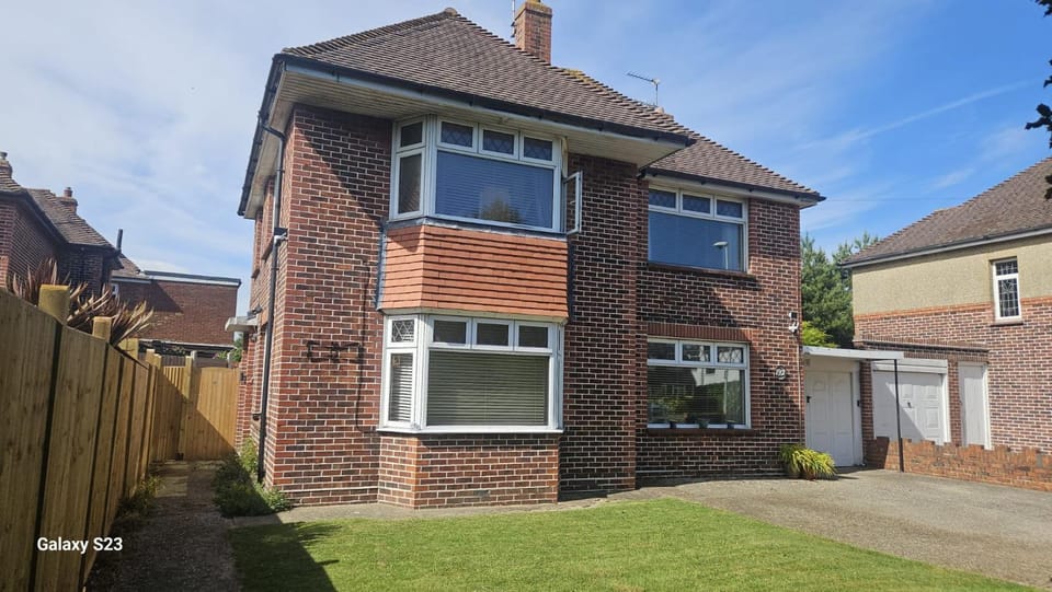 Westend House House in Worthing