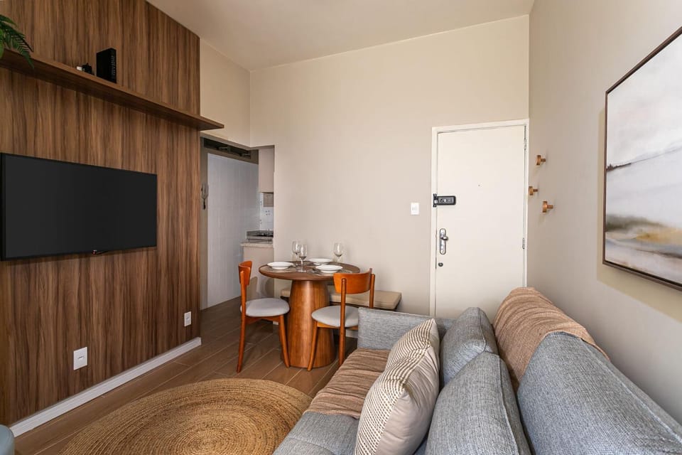 Charm and comfort in Copacabana | SVC 24/104 Apartment in Rio de Janeiro