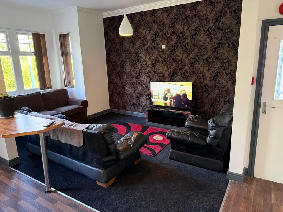 Lux spacious 3BR entire apartment Apartment in Wakefield