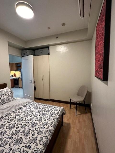 Bed, Photo of the whole room, Bedroom, wardrobe