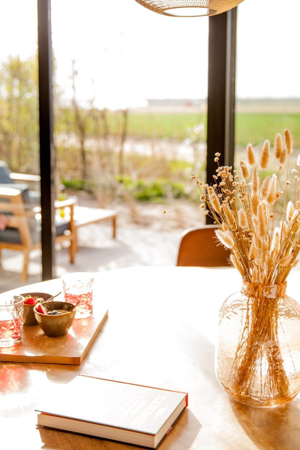 View (from property/room), Dining area, Garden view