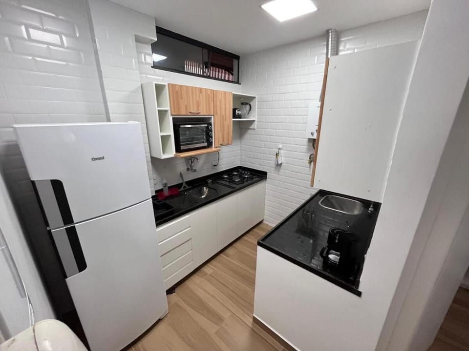 Quarto e sala com varanda Apartment in Rio de Janeiro
