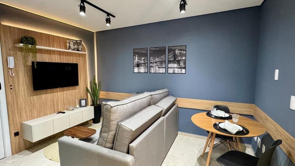 Communal lounge/ TV room, Living room, Dining area