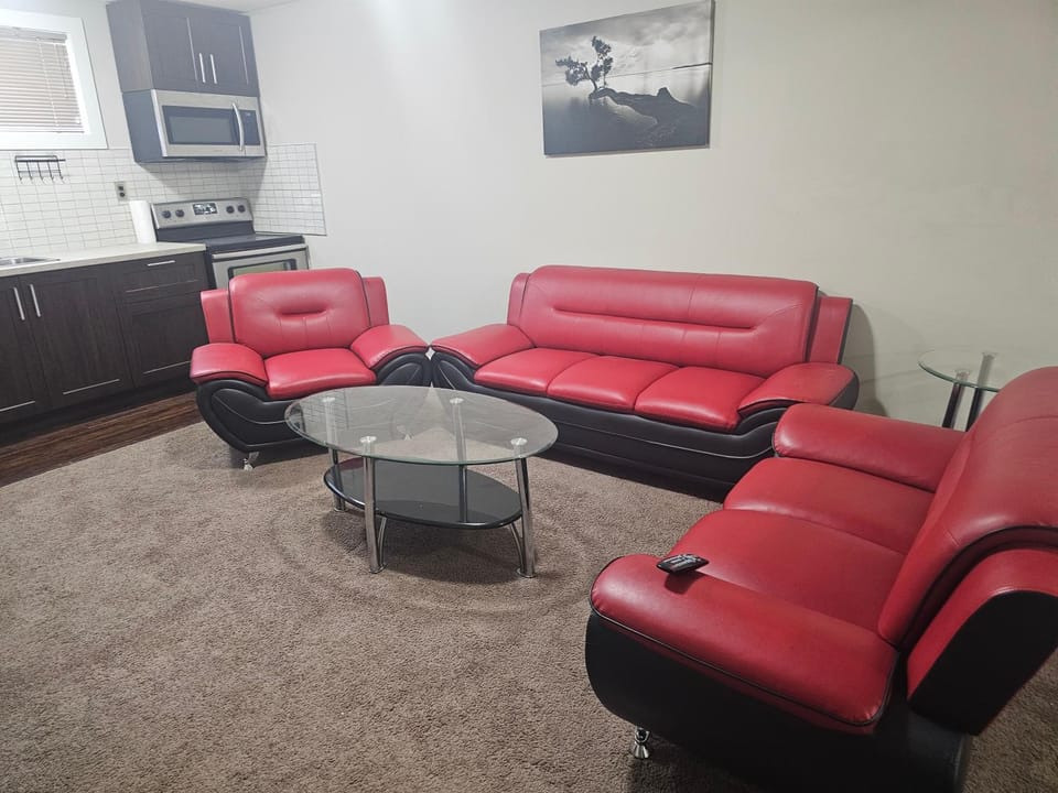 Kitchen or kitchenette, Living room, Seating area