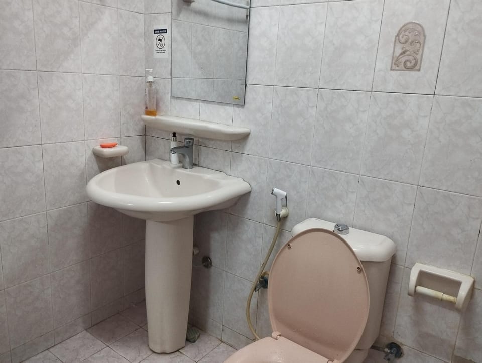Toilet, Bathroom