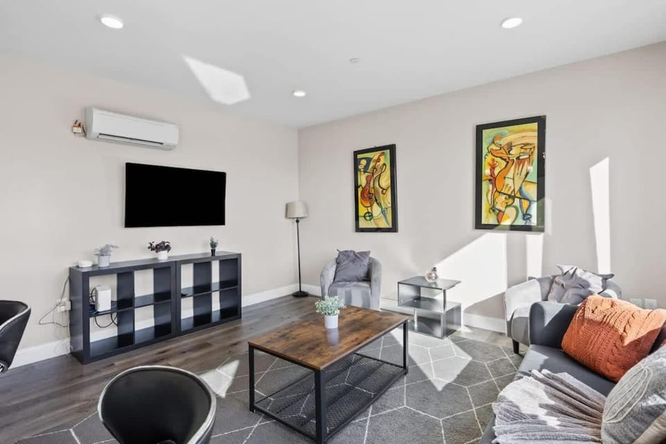 Unit 45 Well designed 1BR Apartment Long term stays Apartment in Chelsea