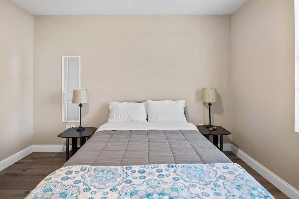 Unit 45 Well designed 1BR Apartment Long term stays Apartment in Chelsea