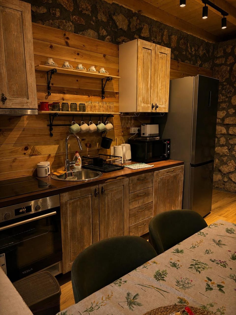 Arhetip, Kikina Villa Villa in Montenegro