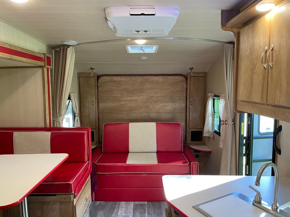 Retro camper Campground/ 
RV Resort in Florida