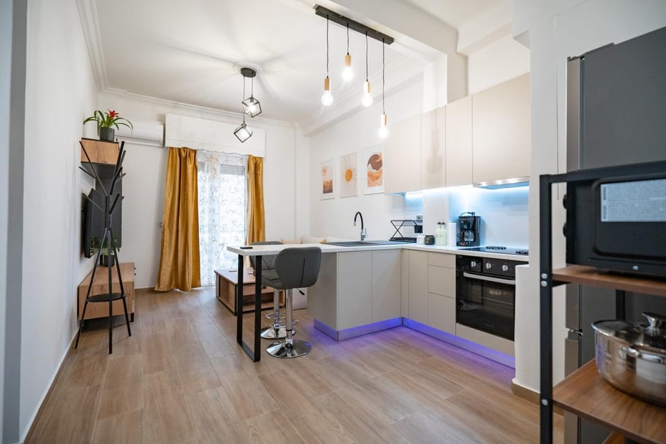 Zeus Nest for 4 pers by ΜΡS Apartment in Athens