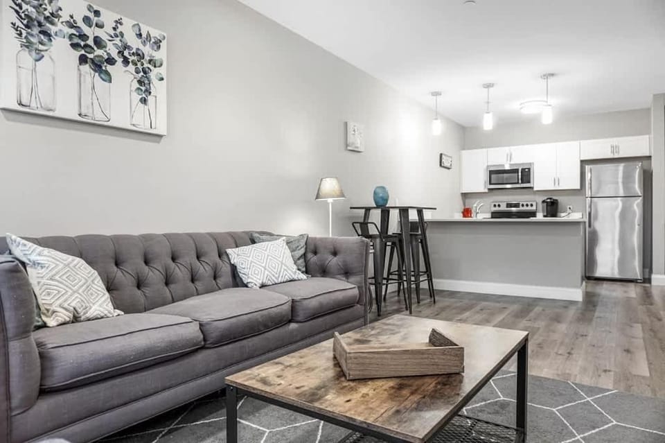 Unit 43 Homey 1BR Garage Parking Apartment in Chelsea