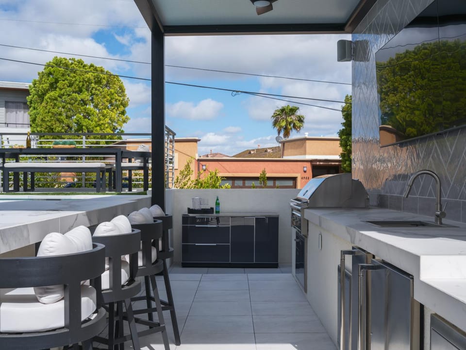 BBQ facilities, Balcony/Terrace