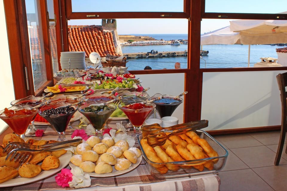 On site, City view, Garden view, Sea view, Street view, Buffet breakfast
