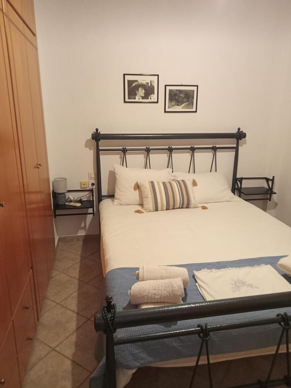 Bedroom, wardrobe