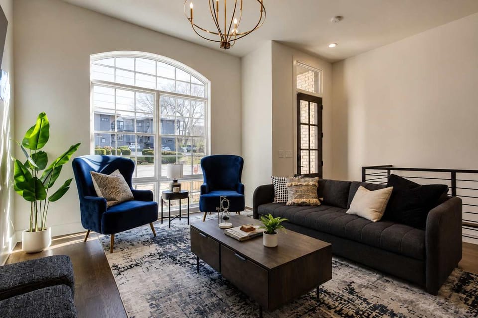 Living room, Photo of the whole room, Seating area
