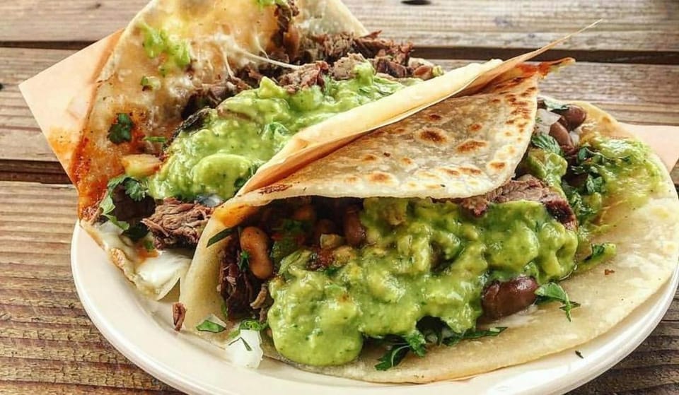 Beachfront Condo w Balcony & Parking Apartment in Rosarito