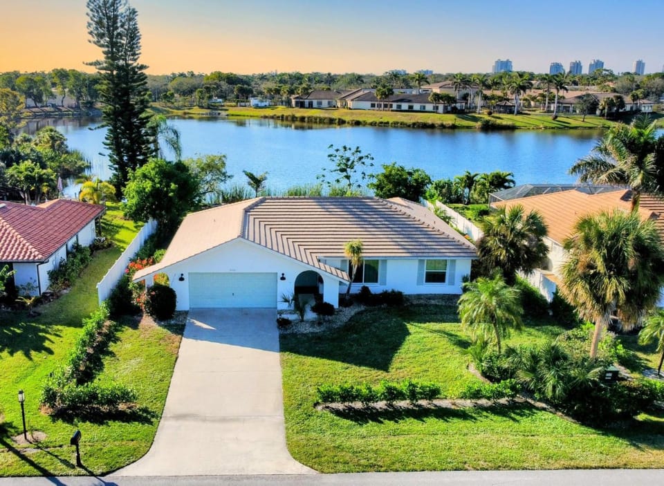 Property building, Lake view
