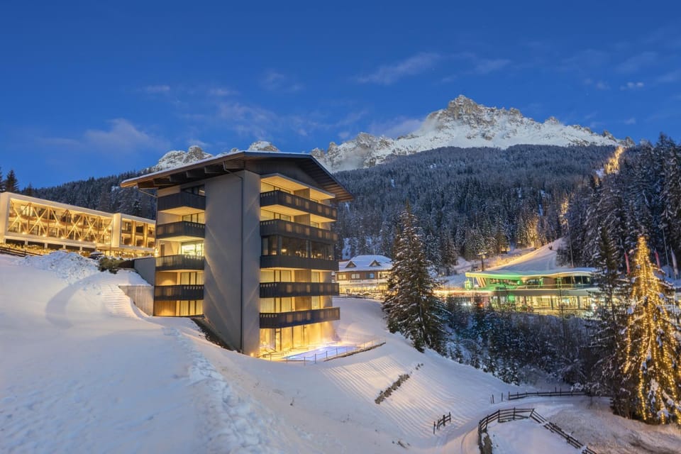 Property building, Night, Natural landscape, Winter, Mountain view