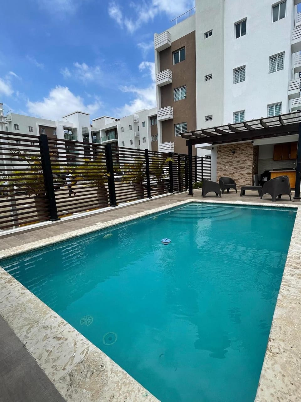 Modern Apt in Santiago w Pool, 3 Bedrooms, Air conditioner Apartment in Santiago de los Caballeros