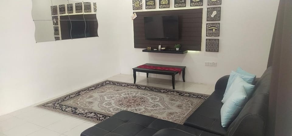 AHNa HOMESTAY TELUK KEMANG House in Port Dickson