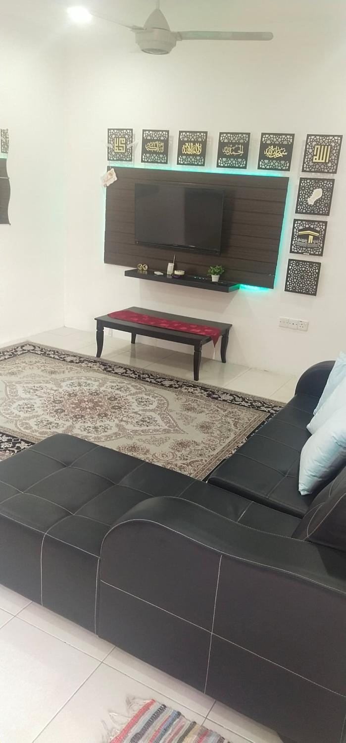 AHNa HOMESTAY TELUK KEMANG House in Port Dickson