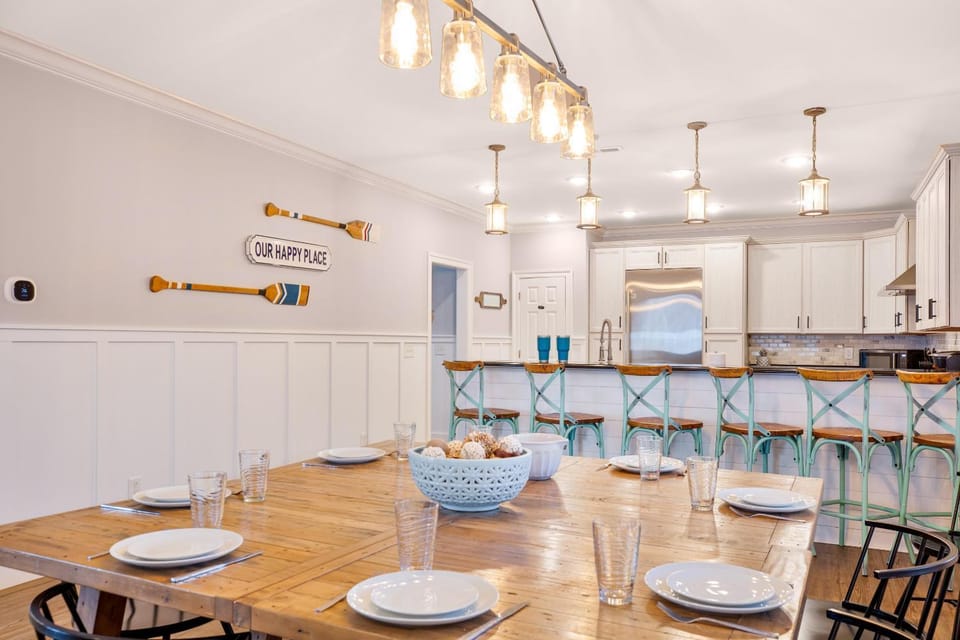Seating area, Dining area
