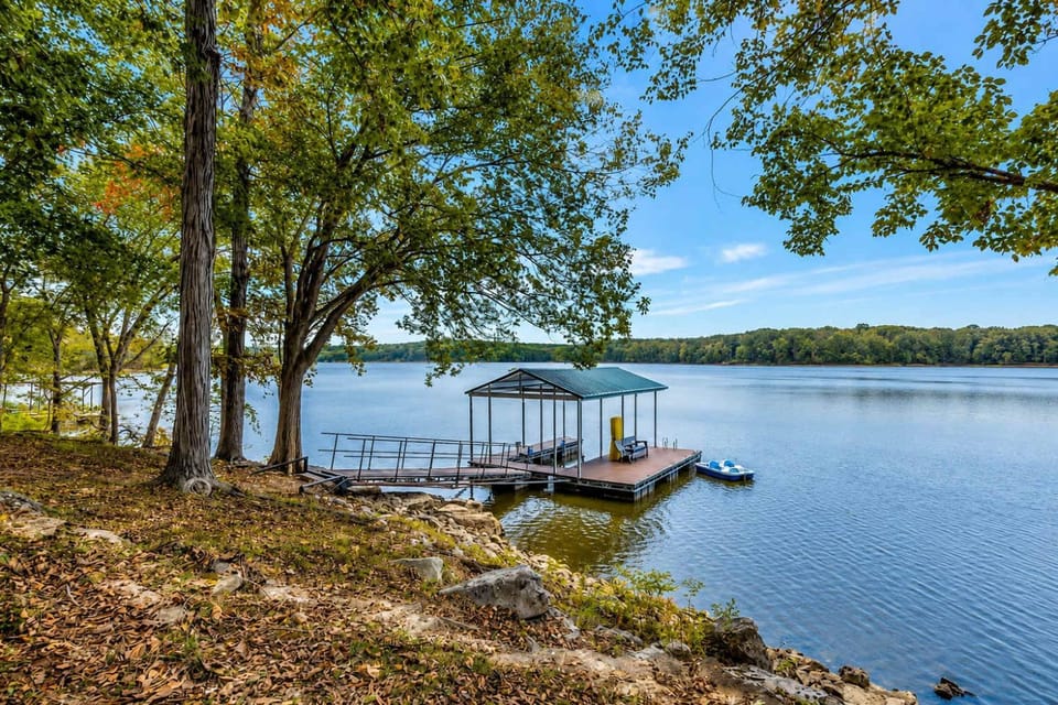 Day, Natural landscape, Activities, Lake view