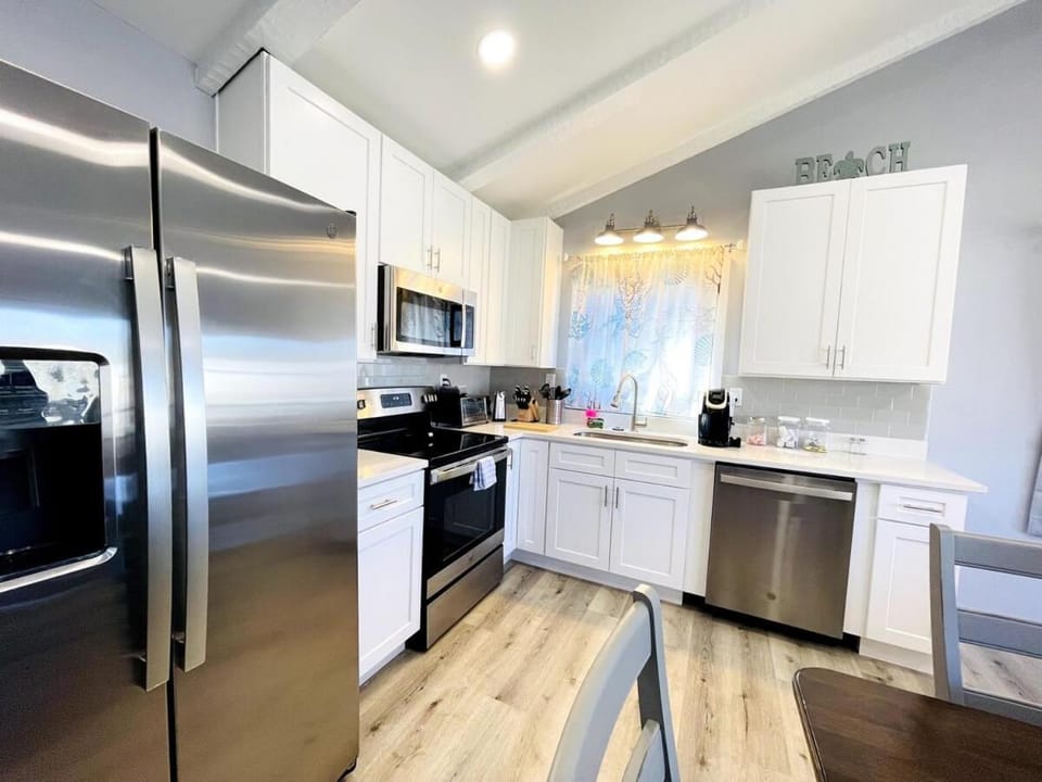 NMB walk to the beach 2BR apartment Apartment in North Myrtle Beach