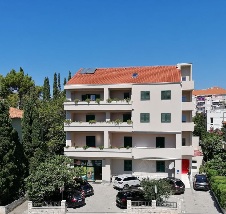 Apartments Smokva Apartment in Makarska